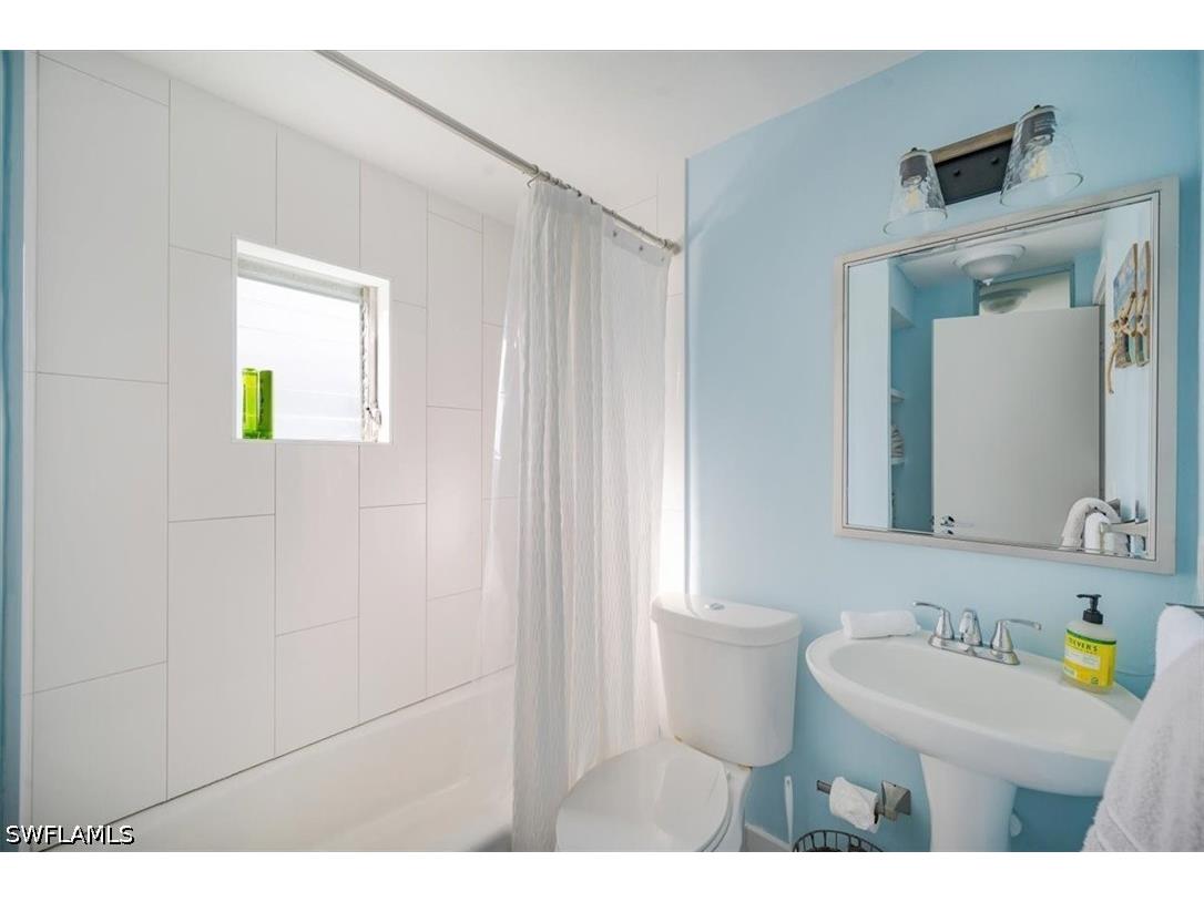 1283 Grand Canal Drive Naples FL 34110 226017988 image16