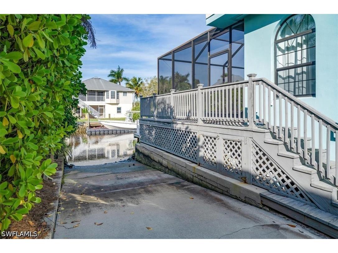 1283 Grand Canal Drive Naples FL 34110 226017988 image23