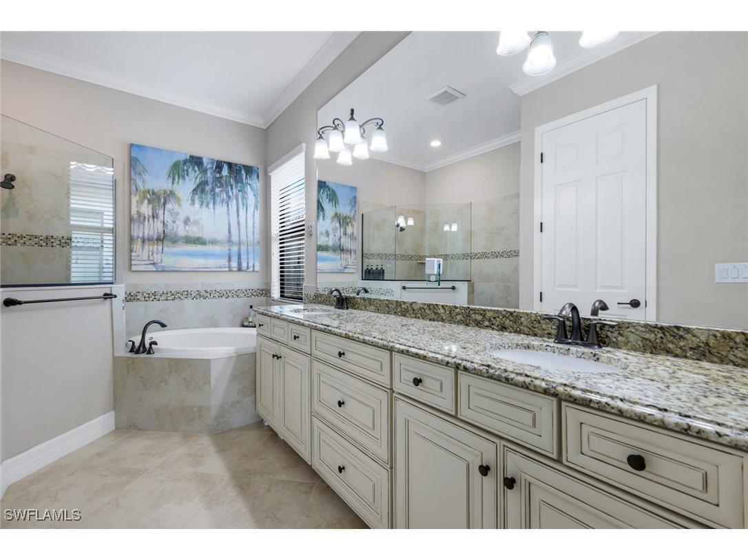 12832 Kinross Lane Naples FL 34120 225076992 image16