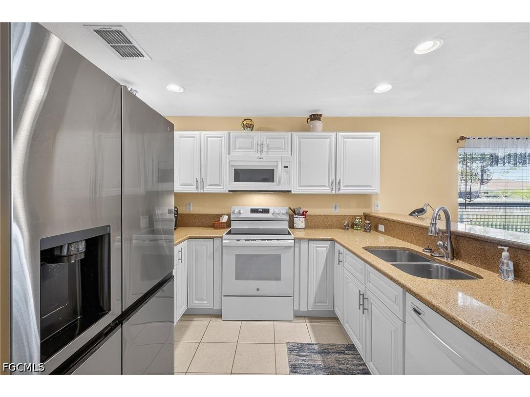 12835 Oakpointe Circle Fort Myers FL 33912 2026022641 image7