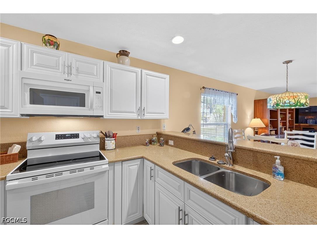 12835 Oakpointe Circle Fort Myers FL 33912 2026022641 image9