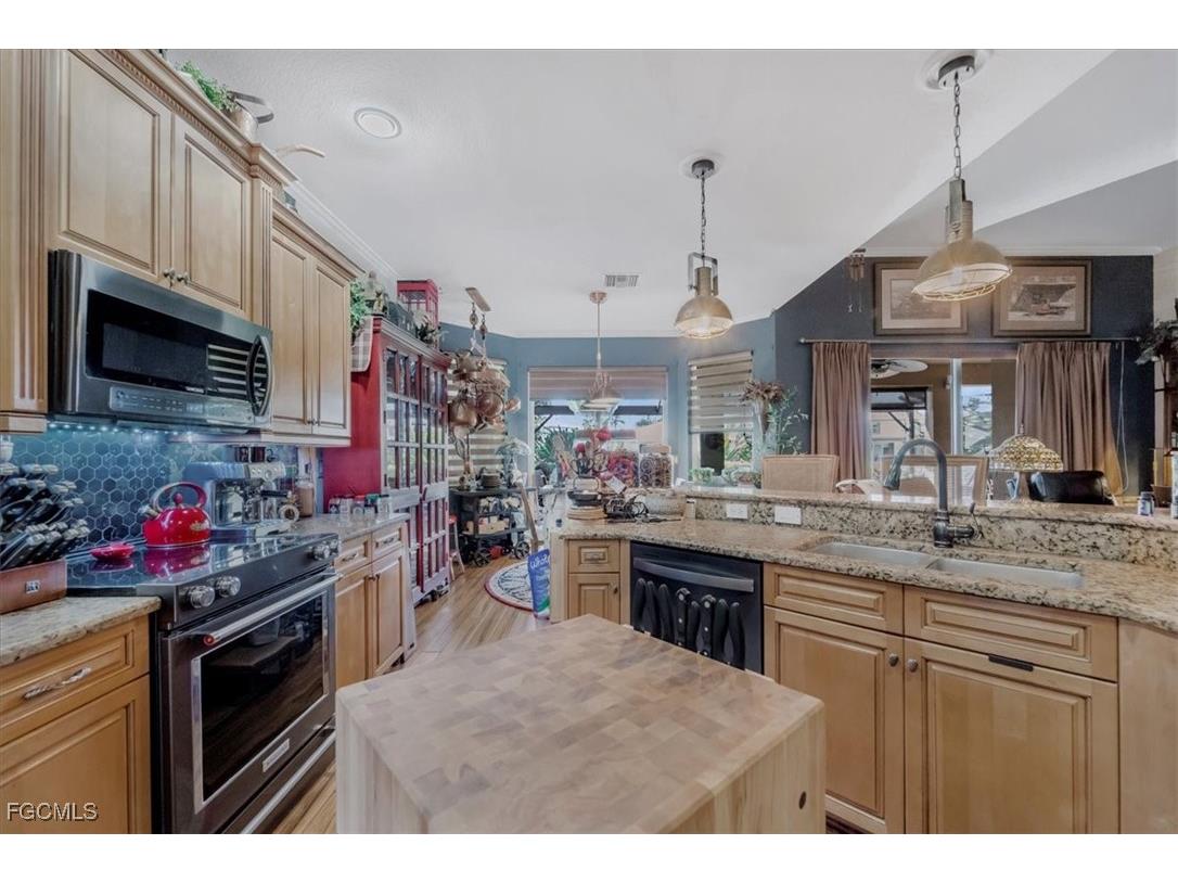 12839 Stone Tower Loop Fort Myers FL 33913 2025021168 image19