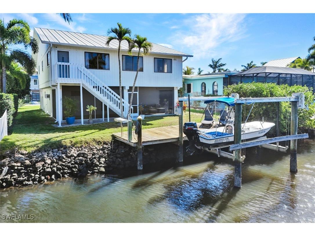 1285 Grand Canal Drive Naples FL 34110 226004683 image2