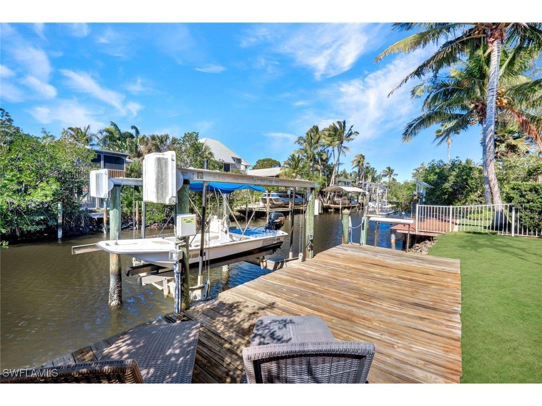 1285 Grand Canal Drive Naples FL 34110 226004683 image35