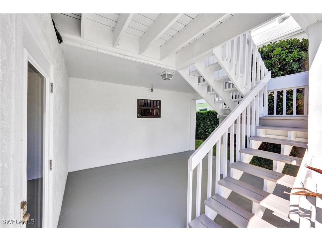 1285 Grand Canal Drive Naples FL 34110 226004683 image4