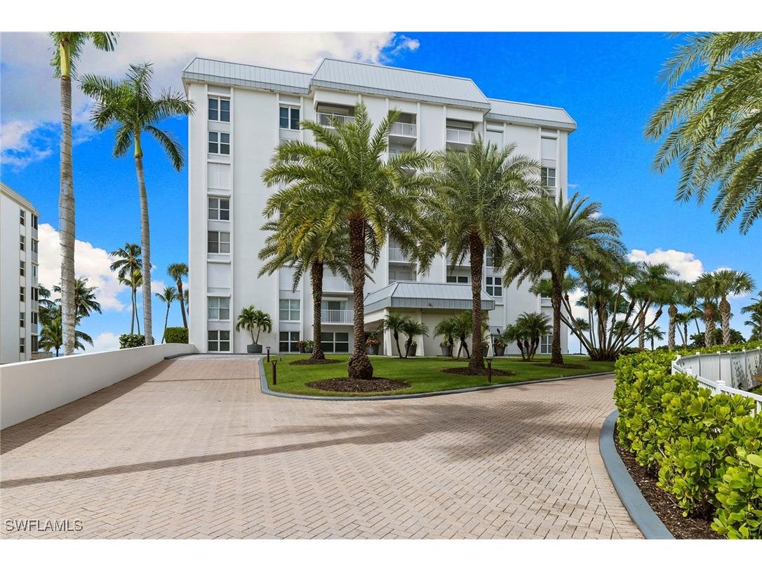 1285 Gulf Shore Boulevard N #2B Naples FL 34102 225082154 image2