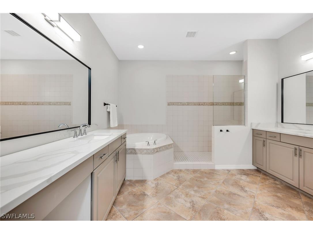 12850 Carrington Circle #203 Naples FL 34105 226011225 image16