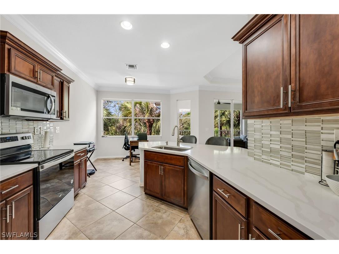 12850 Carrington Circle #203 Naples FL 34105 226011225 image4