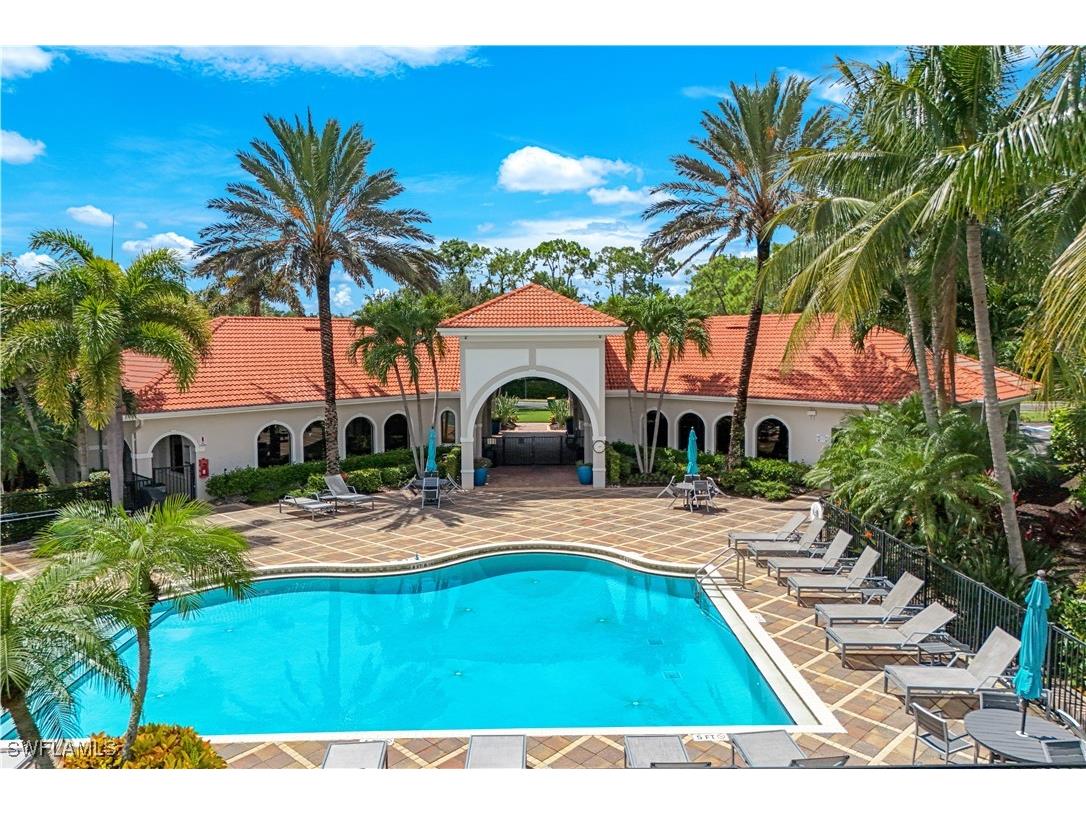 12854 Carrington Circle #102 Naples FL 34105 225082051 image1