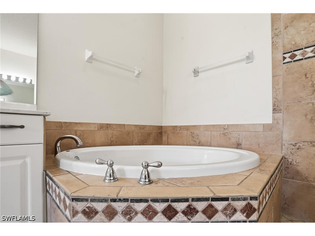 12854 Carrington Circle #7 Naples FL 34105 226014452 image28