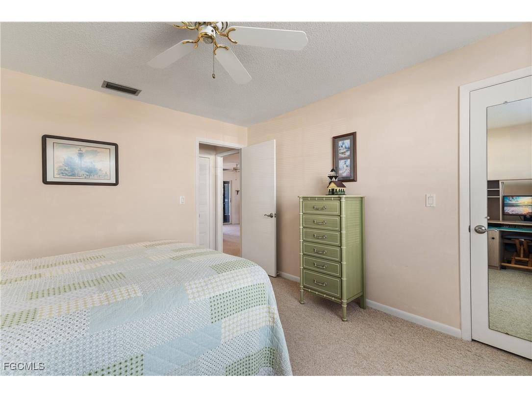 1286 Broadwater Drive Fort Myers FL 33919 2026000324 image17