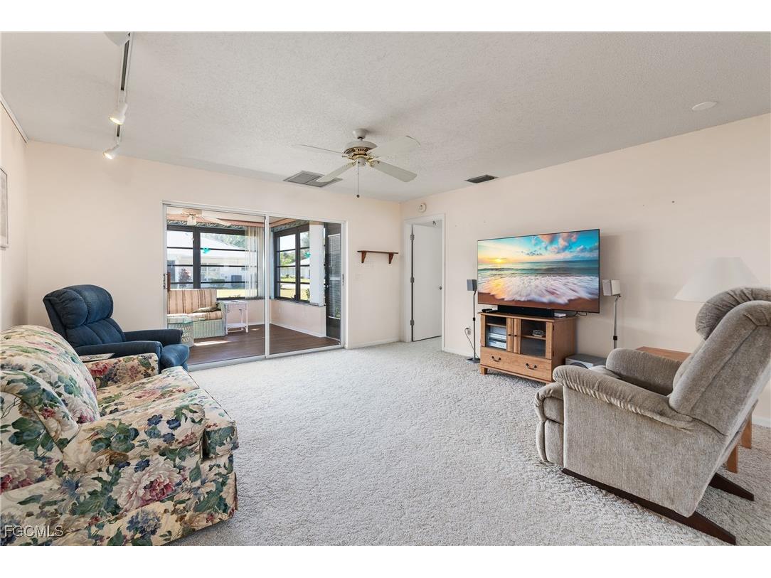 1286 Broadwater Drive Fort Myers FL 33919 2026000324 image4