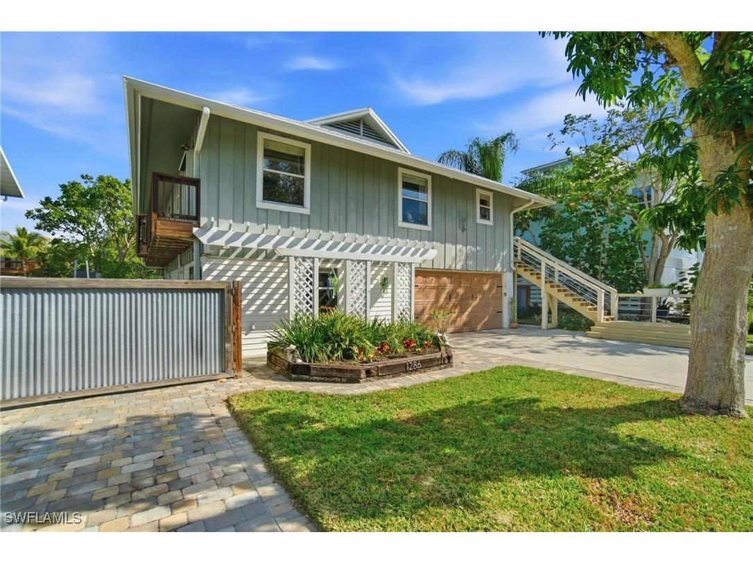1286 Venetian Way Naples FL 34110 226004500 image1