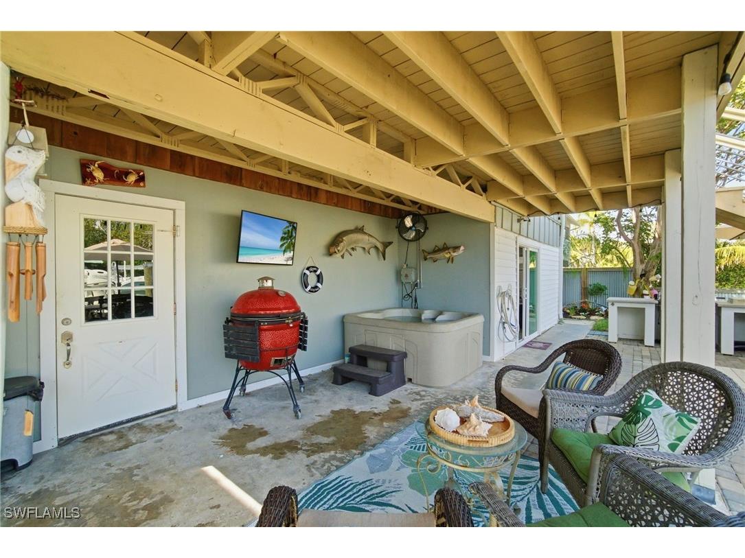 1286 Venetian Way Naples FL 34110 226004500 image30