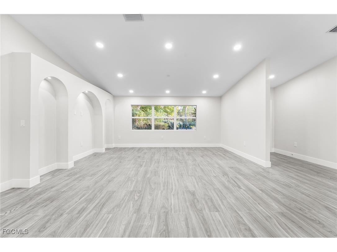 12860 Iona Road Fort Myers FL 33908 2025022436 image22