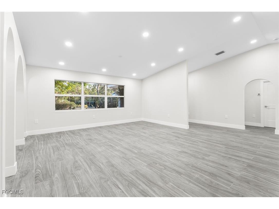 12860 Iona Road Fort Myers FL 33908 2025022436 image24