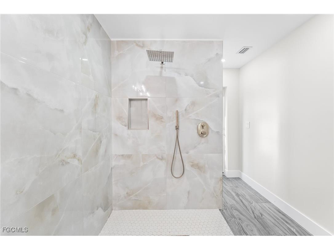 12860 Iona Road Fort Myers FL 33908 2025022436 image30