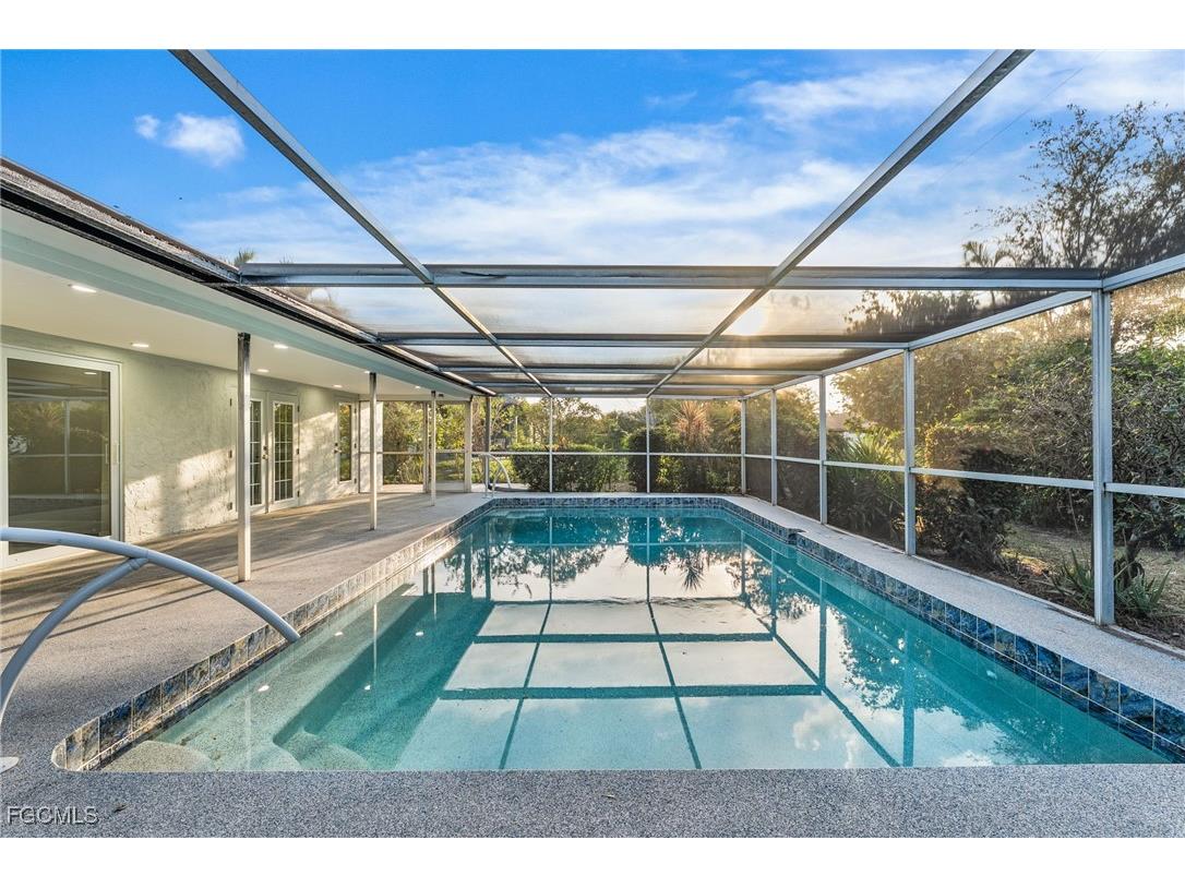 12860 Iona Road Fort Myers FL 33908 2025022436 image6
