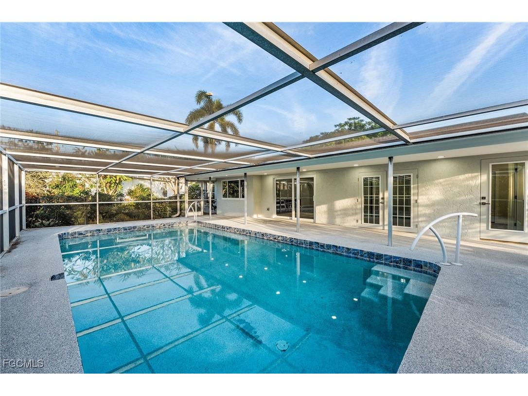 12860 Iona Road Fort Myers FL 33908 2025022436 image7