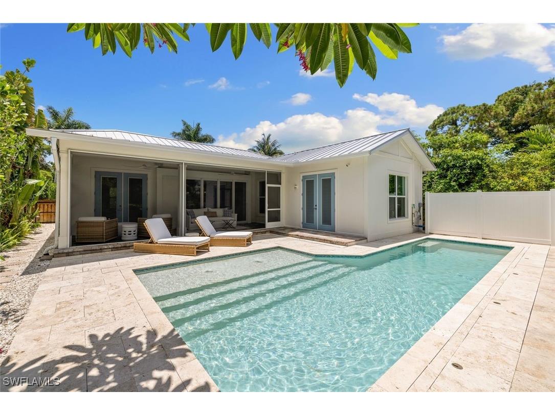 1287 10th Avenue N Naples FL 34102 224068358 image1