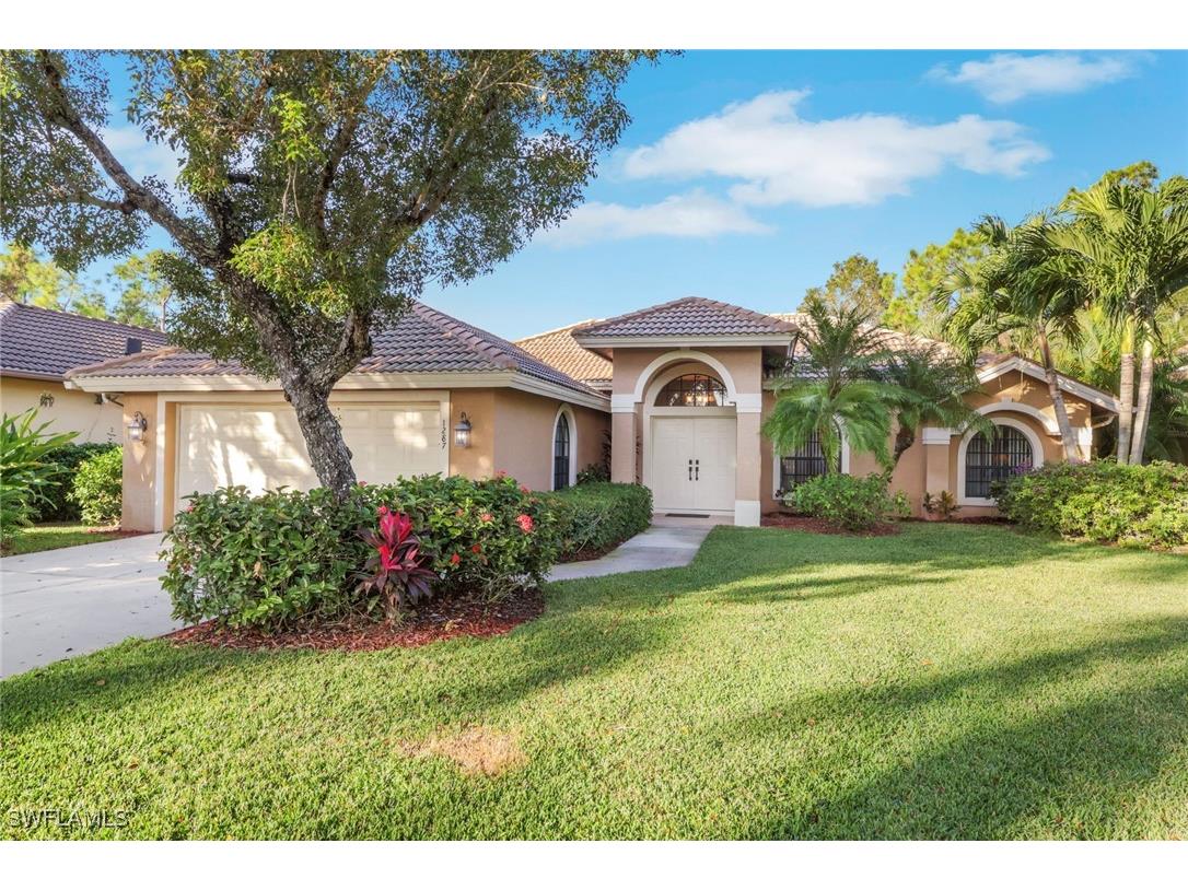 1287 Briarwood Court Naples FL 34104 225084185 image1