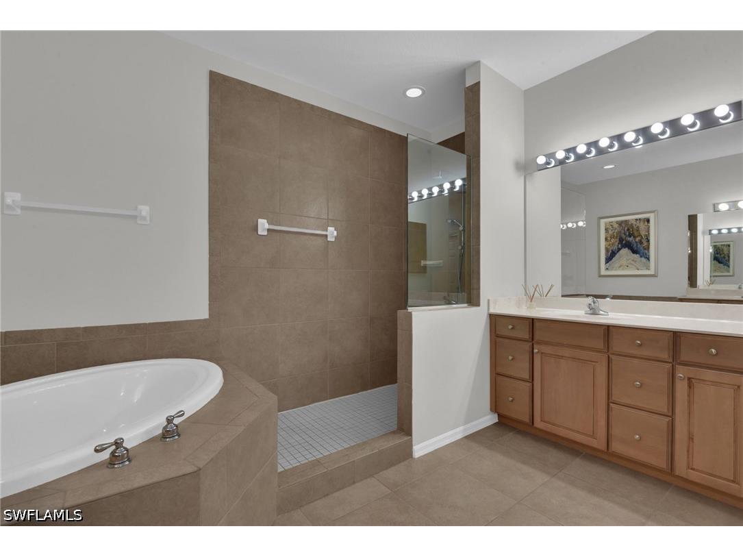 12870 Carrington Circle #203 Naples FL 34105 226024847 image14