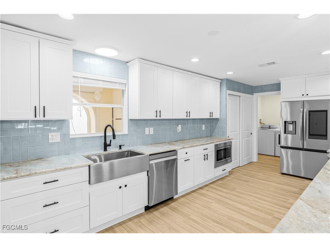 12870 Kelly Bay Court Fort Myers FL 33908 2025017407 image10