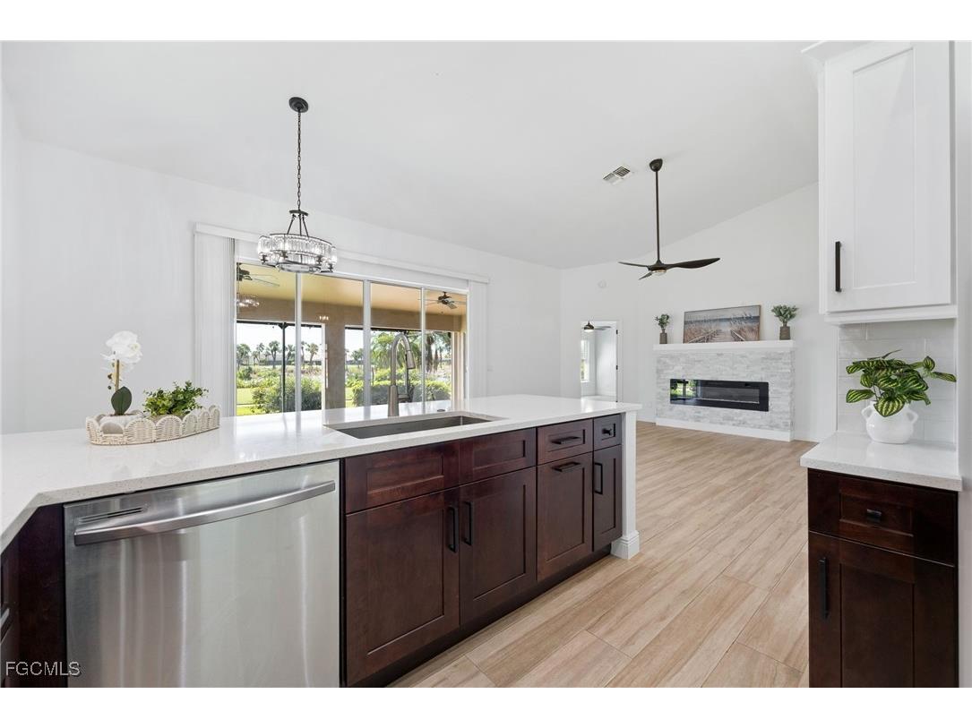 12881 Kelly Bay Court Fort Myers FL 33908 2025013682 image11