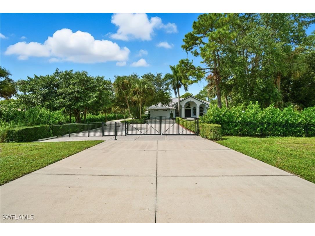 12885 Collier Boulevard Naples FL 34116 225074843 image42