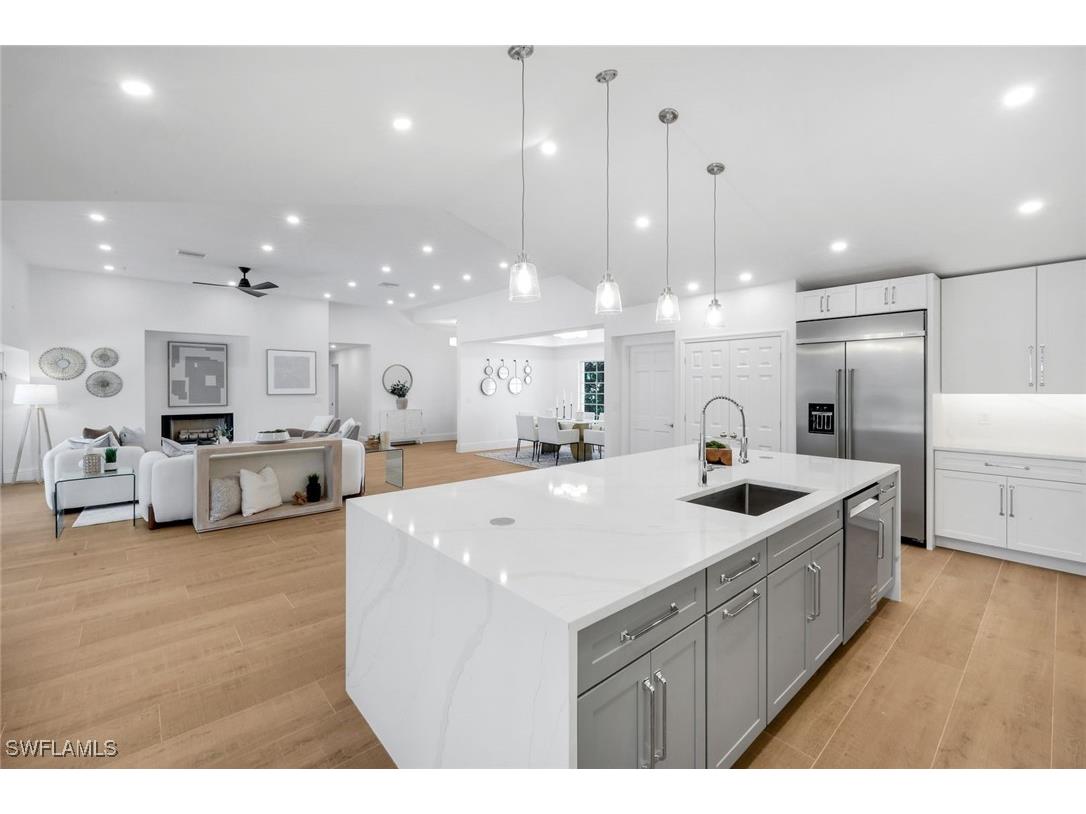 12888 Valewood Drive Naples FL 34119 225076229 image6