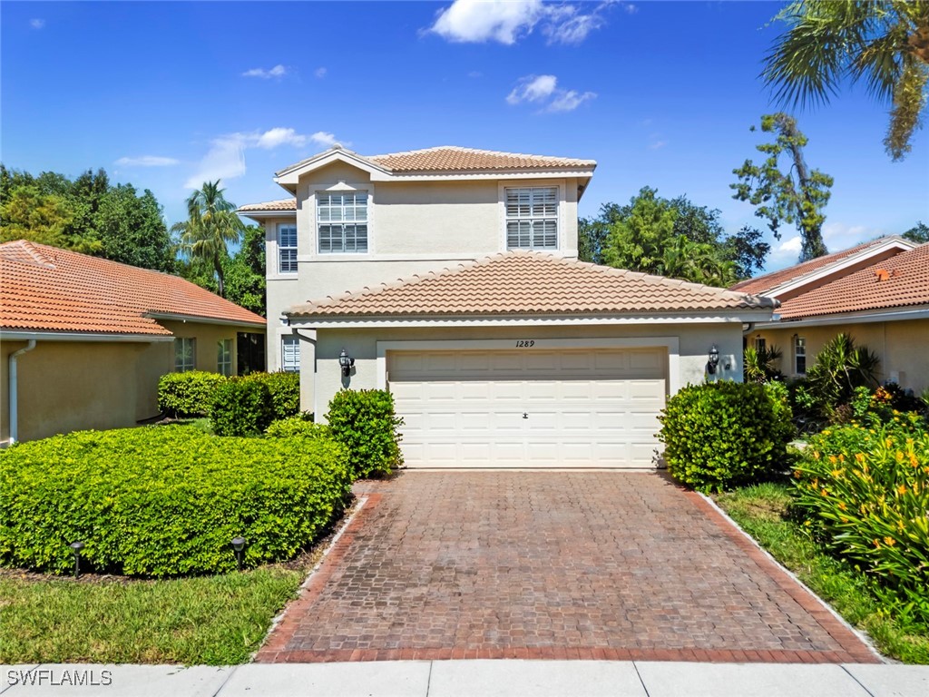 1289 Barrigona Court Naples FL 34119 225064468 image1