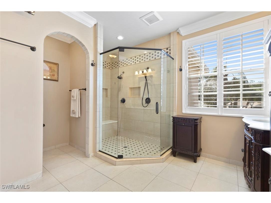 1289 Barrigona Court Naples FL 34119 225064468 image20