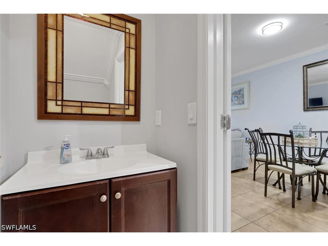 1289 Oxford Lane #228 Naples FL 34105 226014498 image12