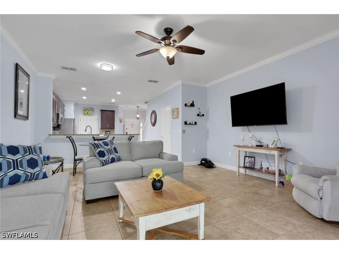 1289 Oxford Lane #228 Naples FL 34105 226014498 image9