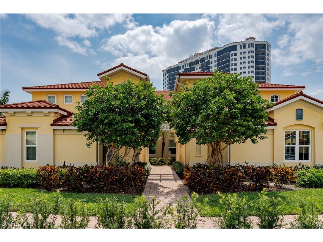 1289 Rialto Way #202 Naples FL 34114 223036865 image1