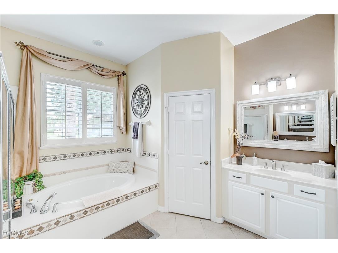 12890 Timber Ridge Drive Fort Myers FL 33913 2025021363 image22