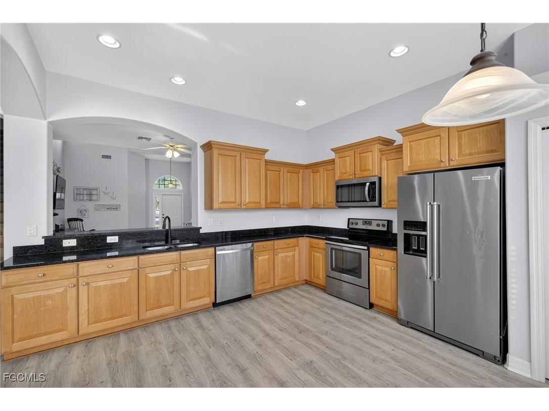 12899 Ivory Stone Loop Fort Myers FL 33913 2025008899 image9