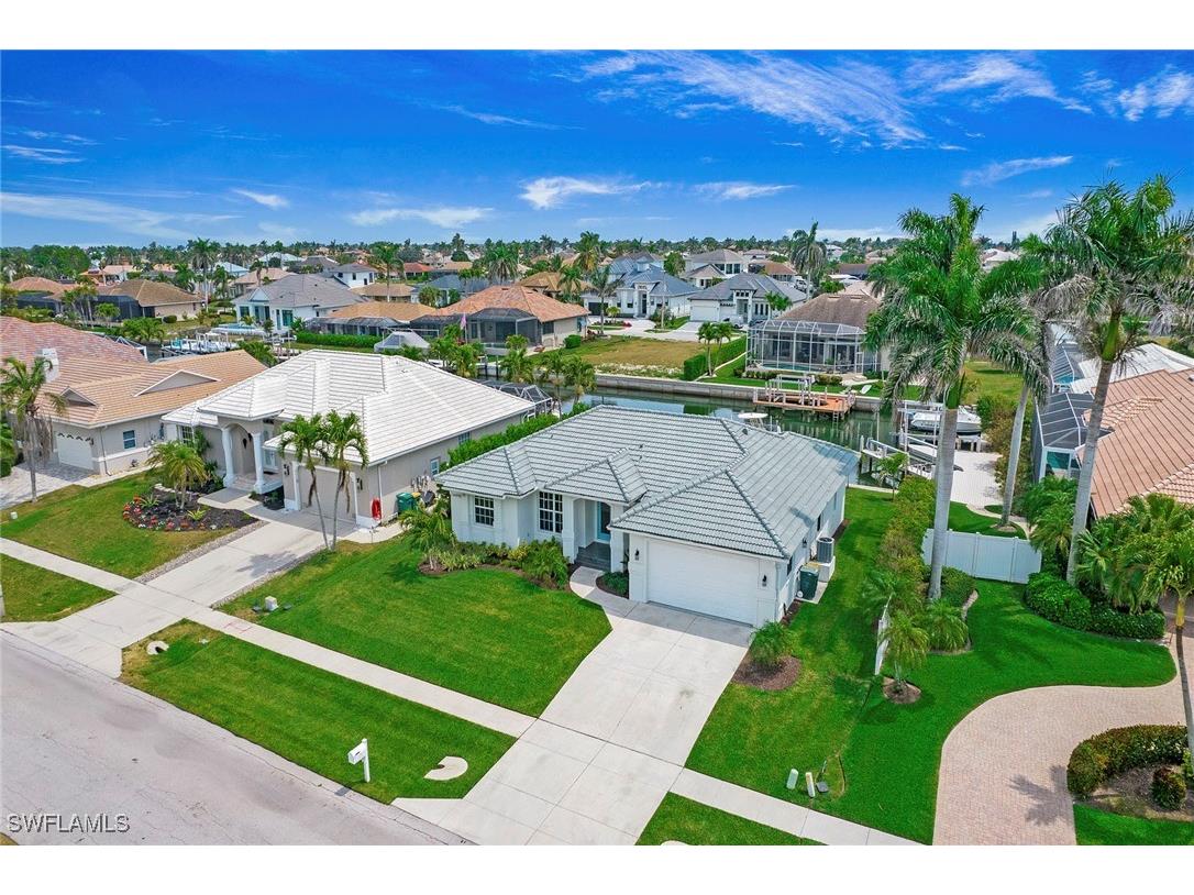 129 Leeward Court Marco Island FL 34145 225071858 image1