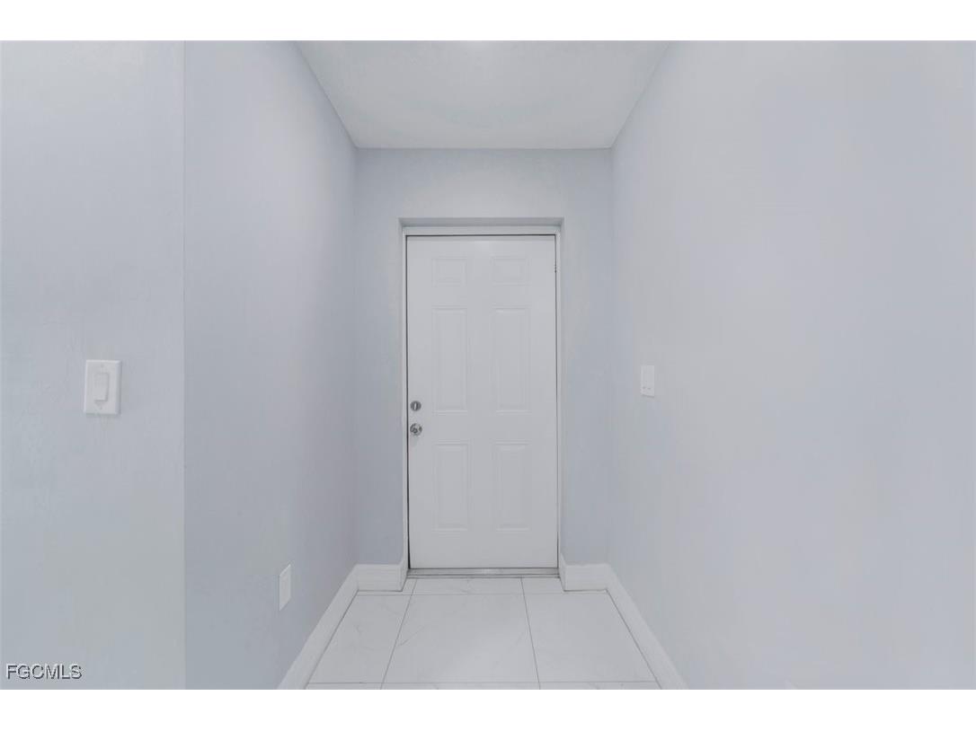 129 Meadow Road Lehigh Acres FL 33973 2025024076 image4