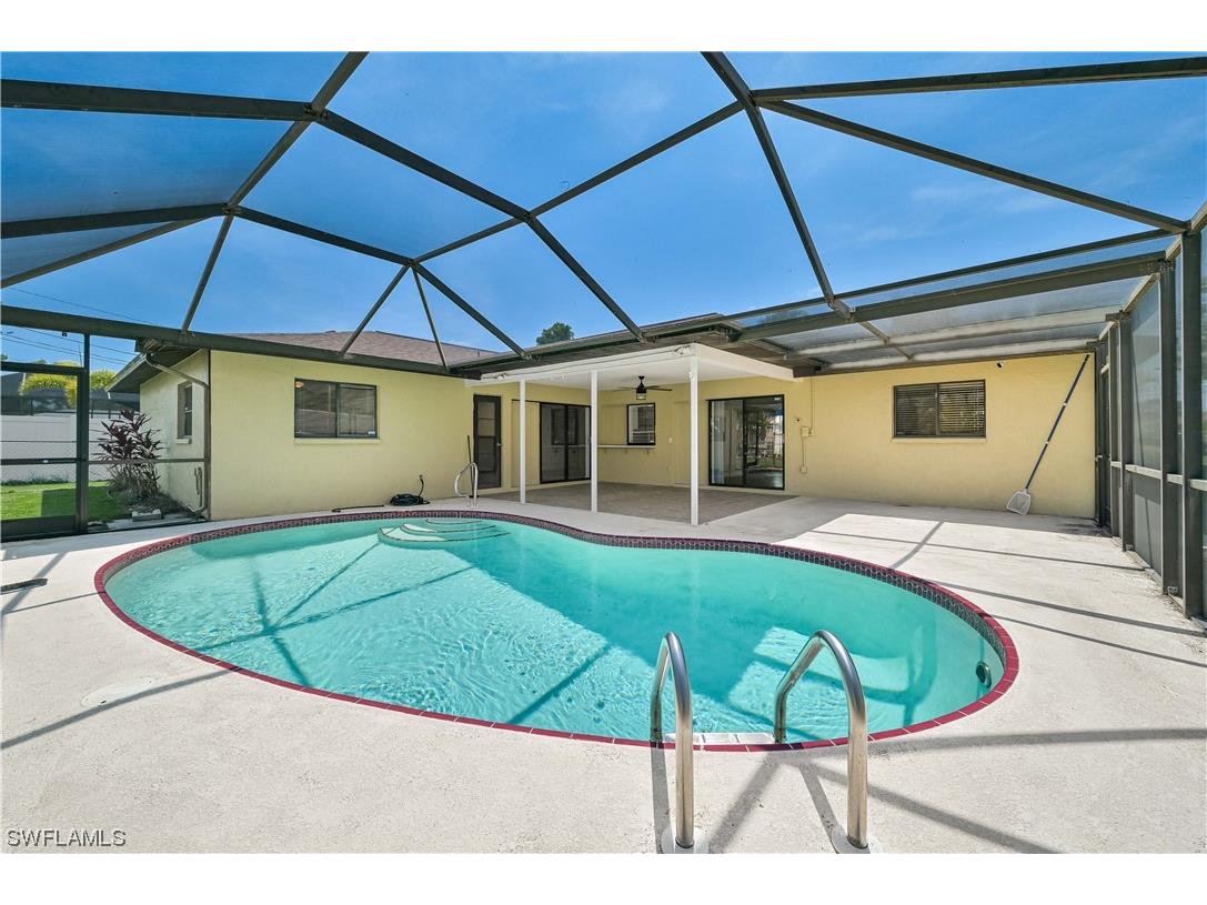129 SE 14th Court Cape Coral FL 33990 223056962 image1
