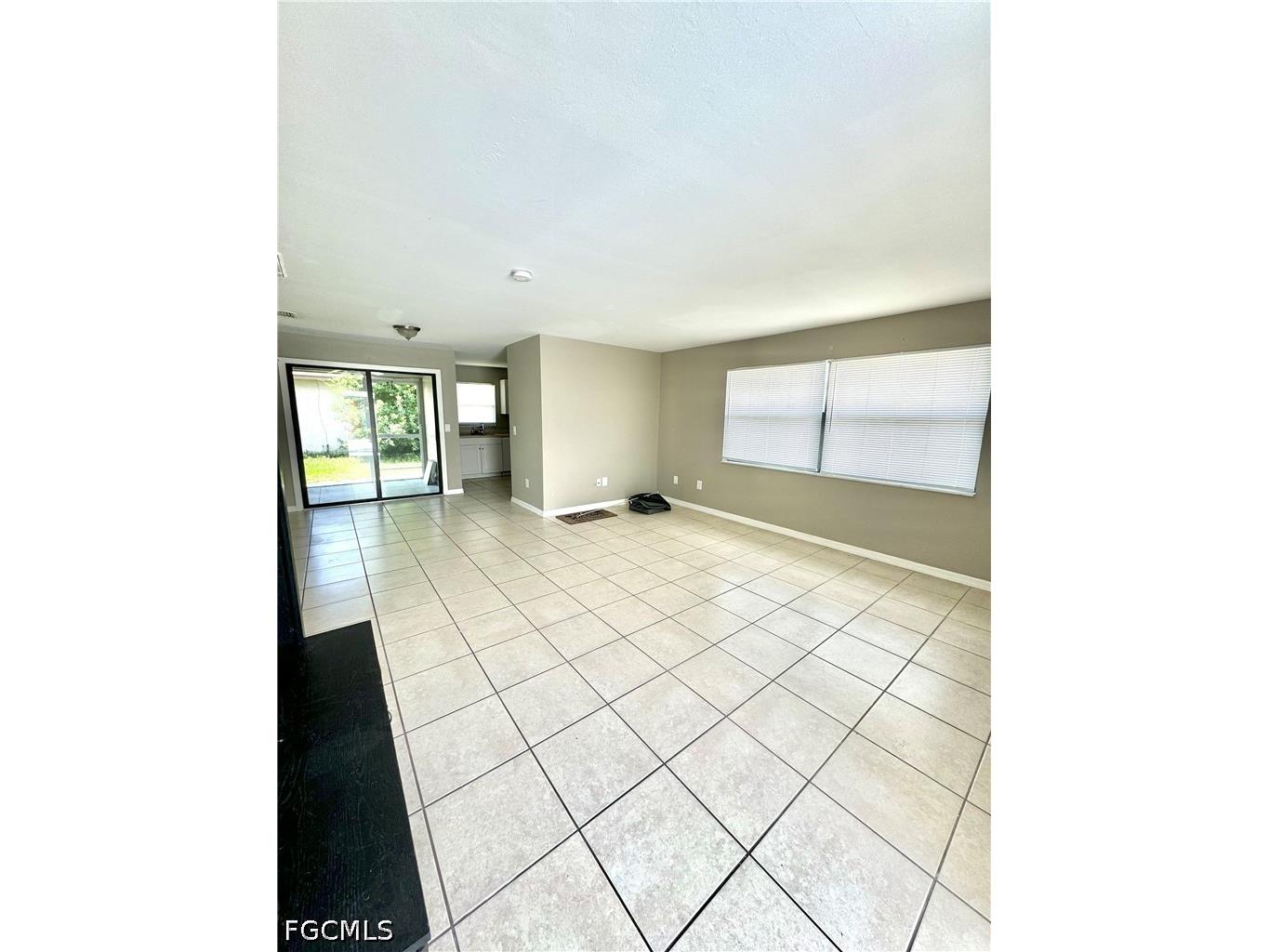 129 SE 23rd Place #-UNIT 2 Cape Coral FL 33990 2026019855 image3