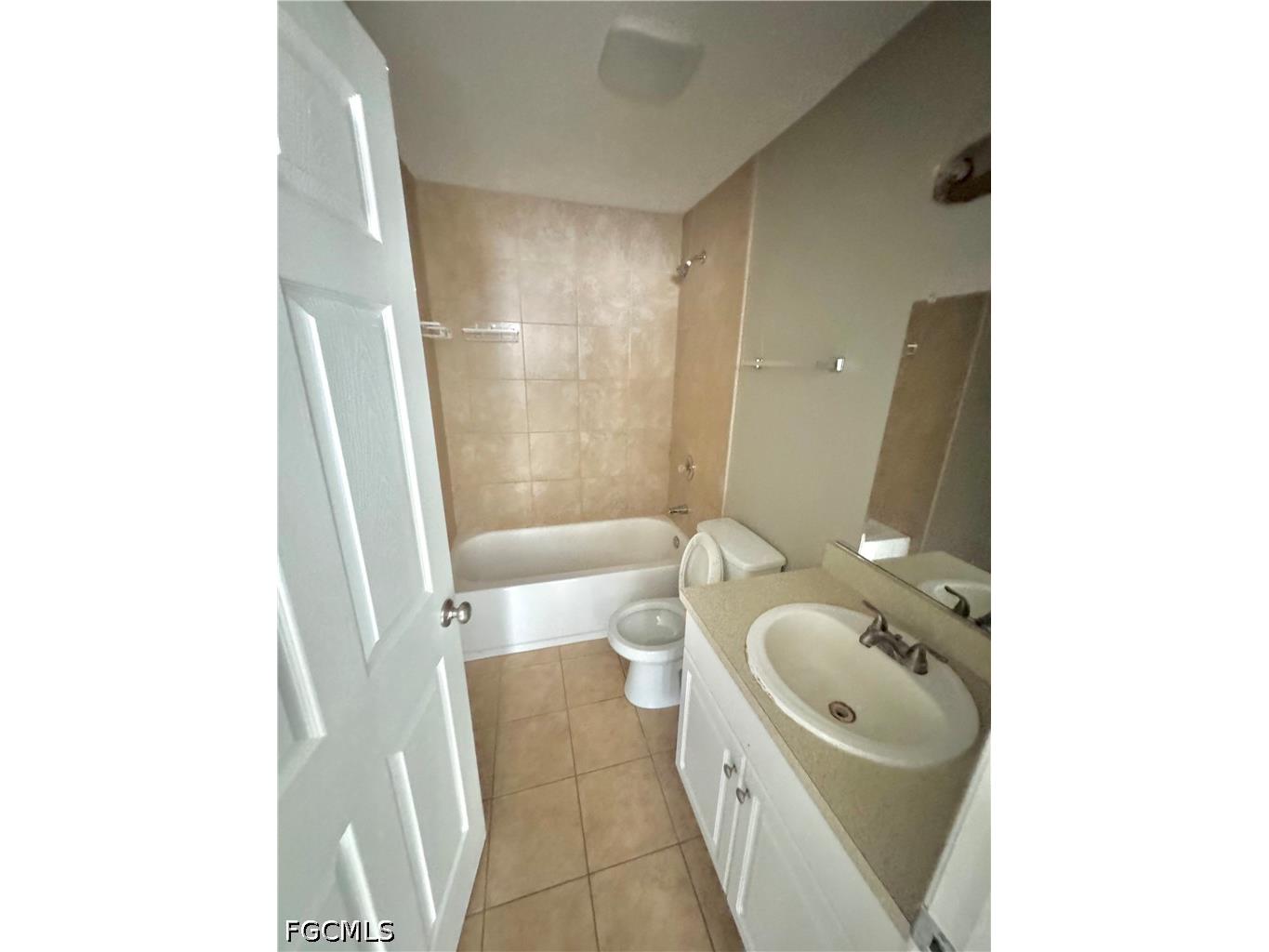 129 SE 23rd Place #-UNIT 2 Cape Coral FL 33990 2026019855 image8