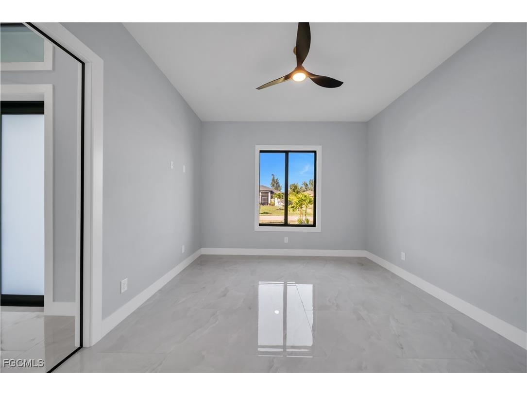 129 SW 33rd Place Cape Coral FL 33991 2025025231 image17