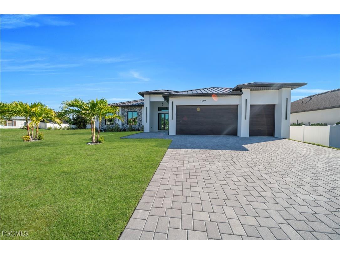 129 SW 33rd Place Cape Coral FL 33991 2025025231 image2
