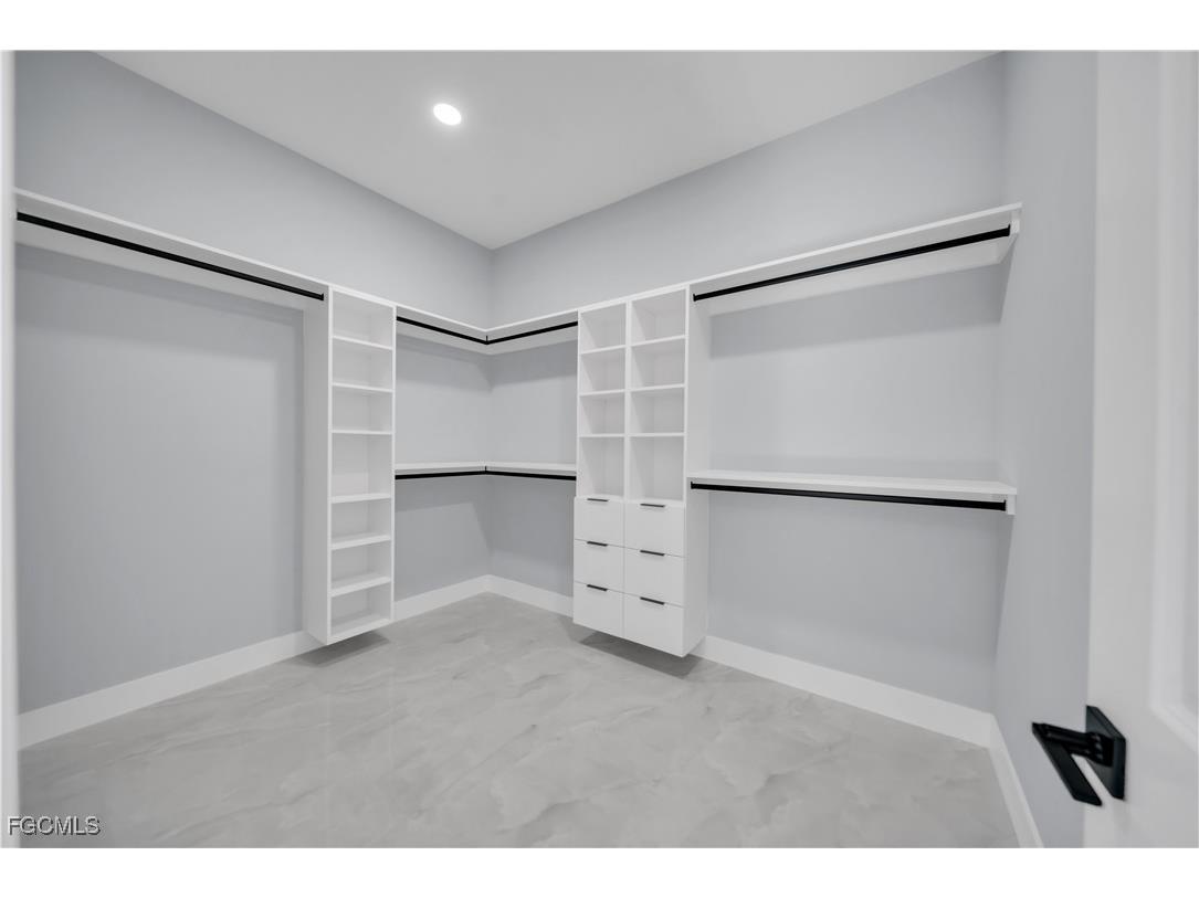 129 SW 33rd Place Cape Coral FL 33991 2025025231 image29