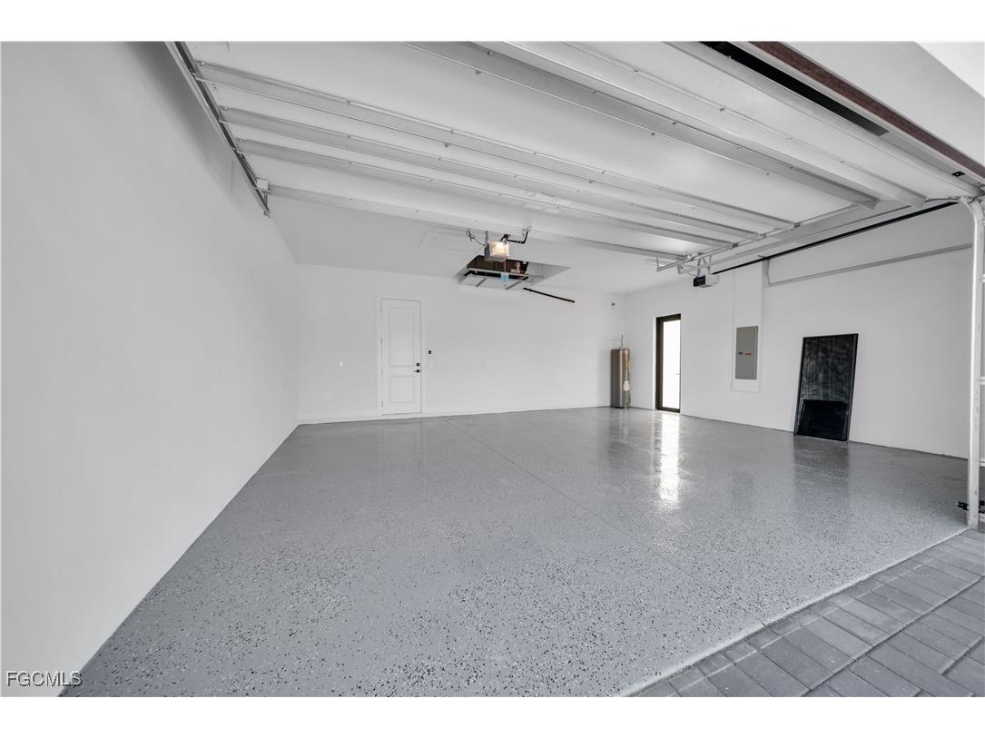 129 SW 33rd Place Cape Coral FL 33991 2025025231 image6