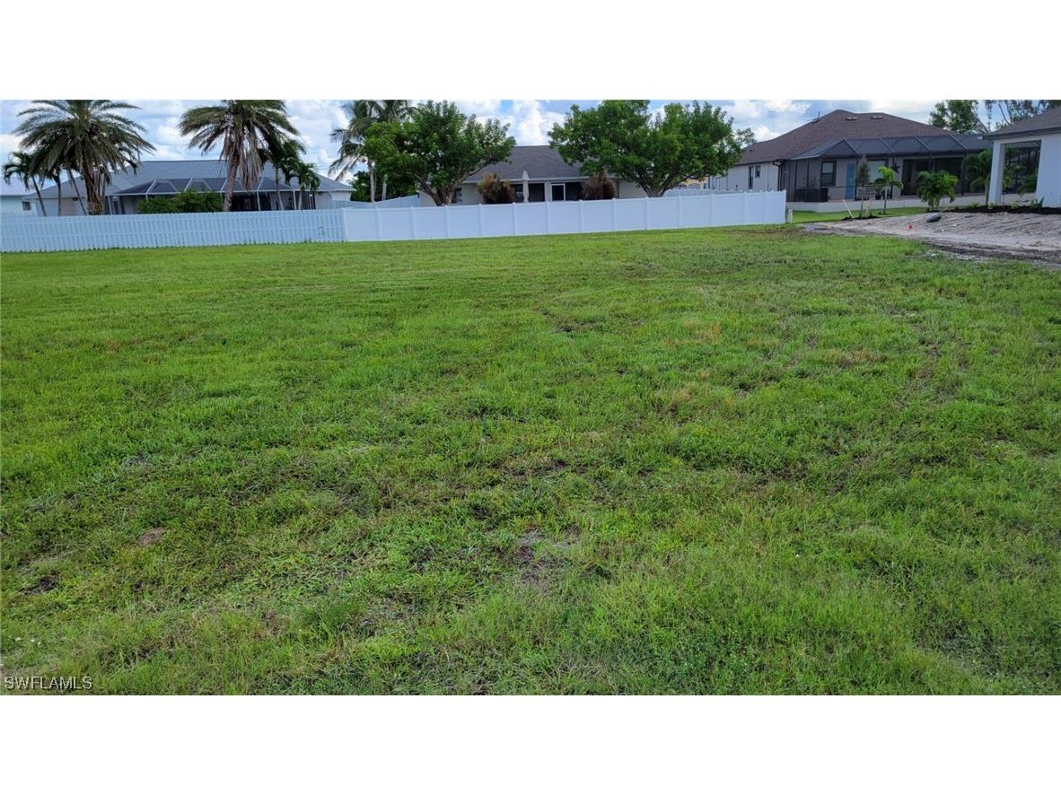 129 SW 33rd Place Cape Coral FL 33991 223069897 image1
