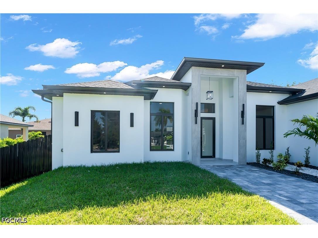 129 SW 34th Avenue Cape Coral FL 33991 2026027379 image2