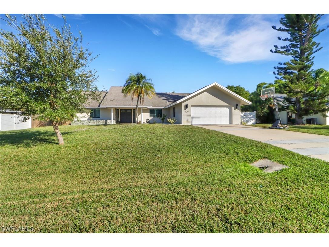 129 Viking Way Naples FL 34110 223083635 image1