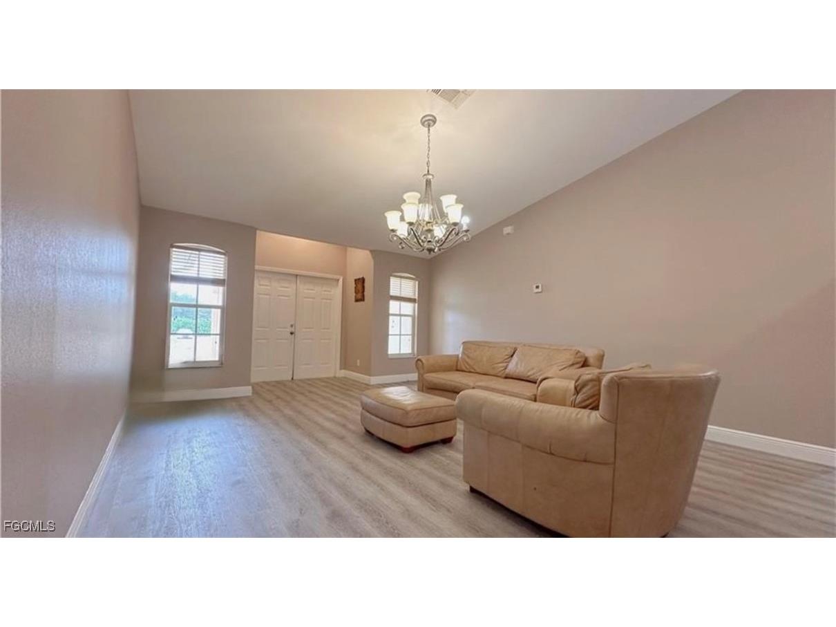 1290 21st Street SW Naples FL 34117 2025014945 image4